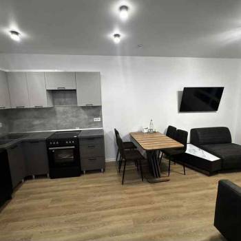 Продается 1-комнатная квартира, 36 м²