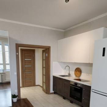 Продается 1-комнатная квартира, 39 м²
