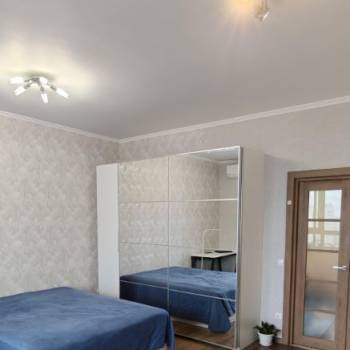 Продается 1-комнатная квартира, 39 м²