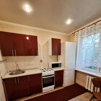 Сдается 1-комнатная квартира, 39 м²