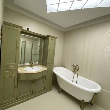 Сдается Многокомнатная квартира, 135 м²