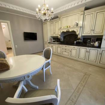 Сдается Многокомнатная квартира, 135 м²