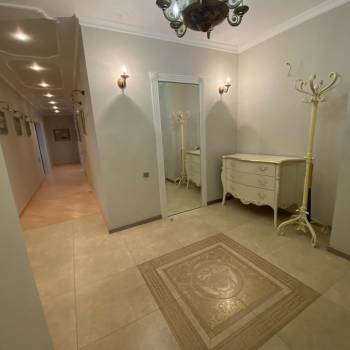 Сдается Многокомнатная квартира, 135 м²