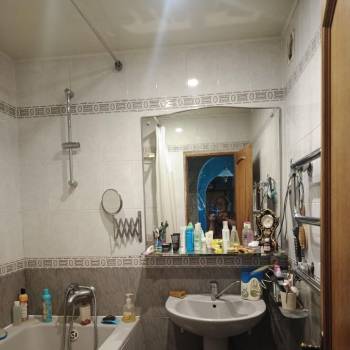 Продается Многокомнатная квартира, 84 м²