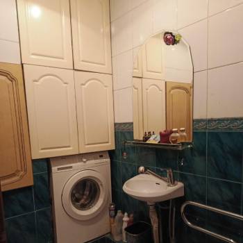 Продается Многокомнатная квартира, 84 м²