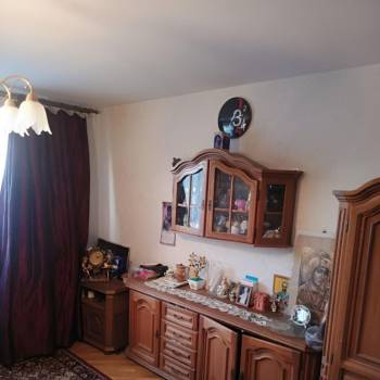 Продается Многокомнатная квартира, 84 м²