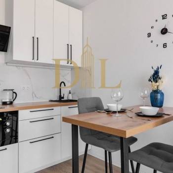 Продается 1-комнатная квартира, 19,9 м²
