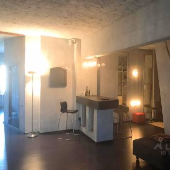 Сдается 1-комнатная квартира, 53,4 м²
