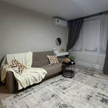 Сдается 1-комнатная квартира, 35 м²