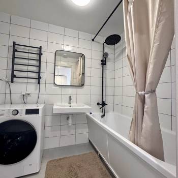 Продается 1-комнатная квартира, 36 м²