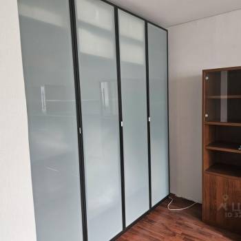 Продается 1-комнатная квартира, 35 м²