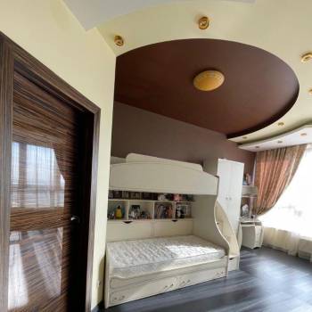 Продается 3-х комнатная квартира, 130 м²