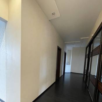 Продается 3-х комнатная квартира, 130 м²