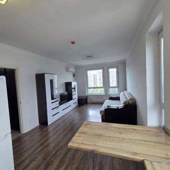 Сдается 1-комнатная квартира, 35 м²