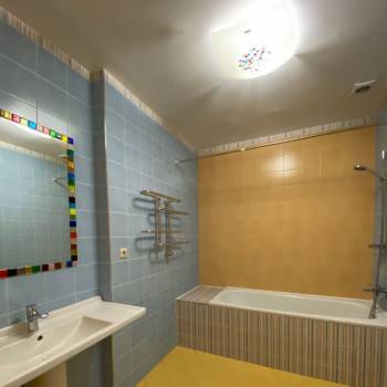 Продается Многокомнатная квартира, 200 м²