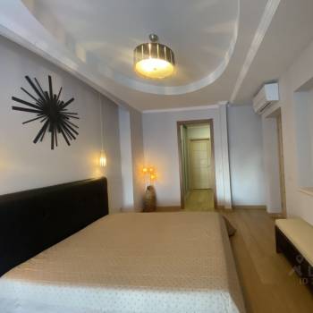 Продается Многокомнатная квартира, 200 м²