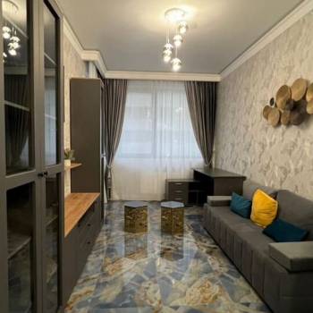 Сдается 1-комнатная квартира, 43 м²