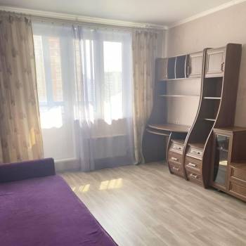Сдается 1-комнатная квартира, 40 м²