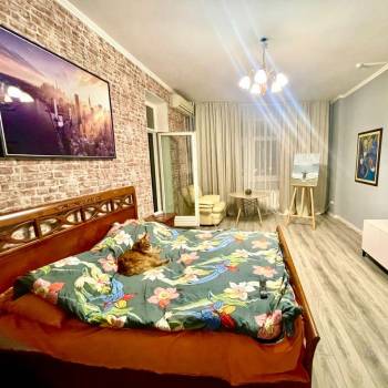 Продается 1-комнатная квартира, 65 м²