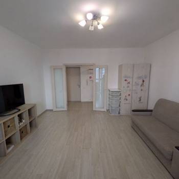 Продается 2-х комнатная квартира, 56 м²