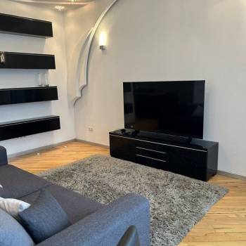 Сдается Многокомнатная квартира, 90 м²