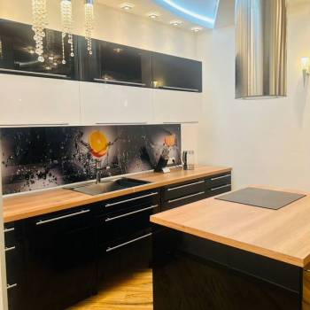 Сдается Многокомнатная квартира, 90 м²