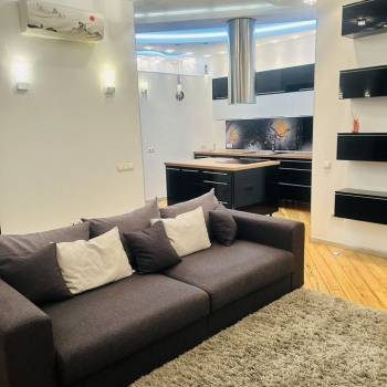 Сдается Многокомнатная квартира, 90 м²