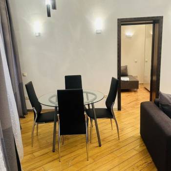 Сдается Многокомнатная квартира, 90 м²