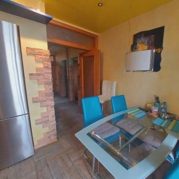 Продается 2-х комнатная квартира, 60 м²