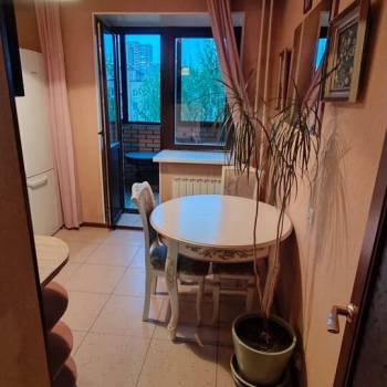 Сдается 1-комнатная квартира, 39 м²