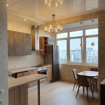 Сдается 2-х комнатная квартира, 64 м²