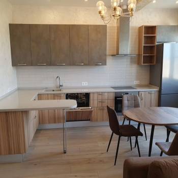 Сдается 2-х комнатная квартира, 64 м²