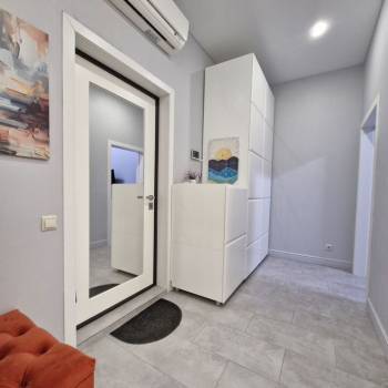 Продается 1-комнатная квартира, 35 м²