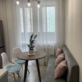 Сдается 1-комнатная квартира, 38 м²