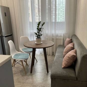 Сдается 1-комнатная квартира, 38 м²