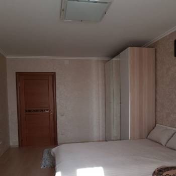 Сдается 1-комнатная квартира, 49 м²