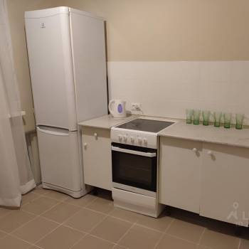 Сдается 1-комнатная квартира, 40 м²
