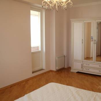 Сдается Многокомнатная квартира, 107 м²