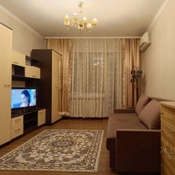 Сдается 1-комнатная квартира, 39 м²