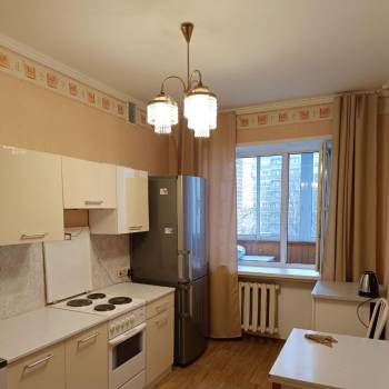 Сдается 1-комнатная квартира, 39 м²