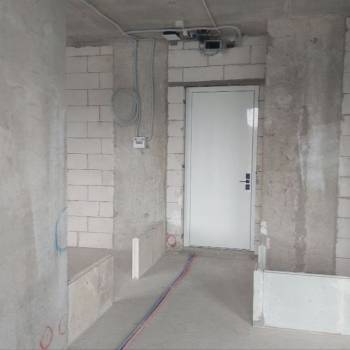 Продается 1-комнатная квартира, 72 м²