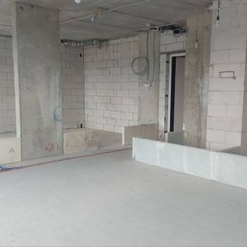 Продается 1-комнатная квартира, 72 м²