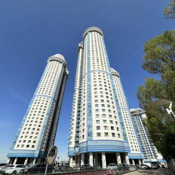 Продается Многокомнатная квартира, 174,5 м²