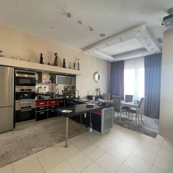 Продается Многокомнатная квартира, 174,5 м²