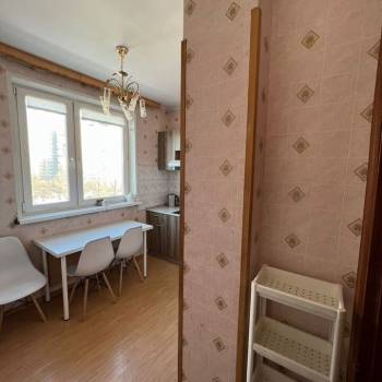Продается 1-комнатная квартира, 40 м²