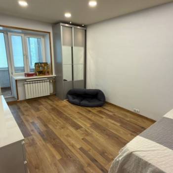 Сдается 1-комнатная квартира, 48 м²