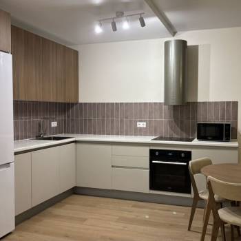 Сдается 2-х комнатная квартира, 65,4 м²