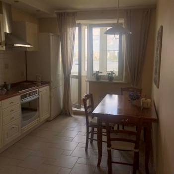 Сдается 2-х комнатная квартира, 58 м²