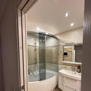Продается 3-х комнатная квартира, 90 м²