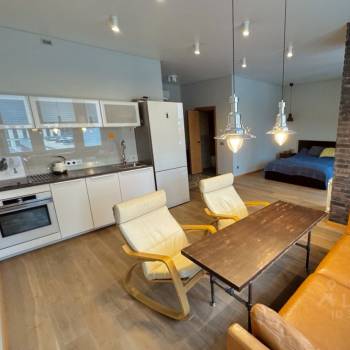 Продается 1-комнатная квартира, 44 м²